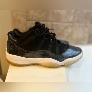 JORDAN BARONS SIZE 12 MEN ( Like New)